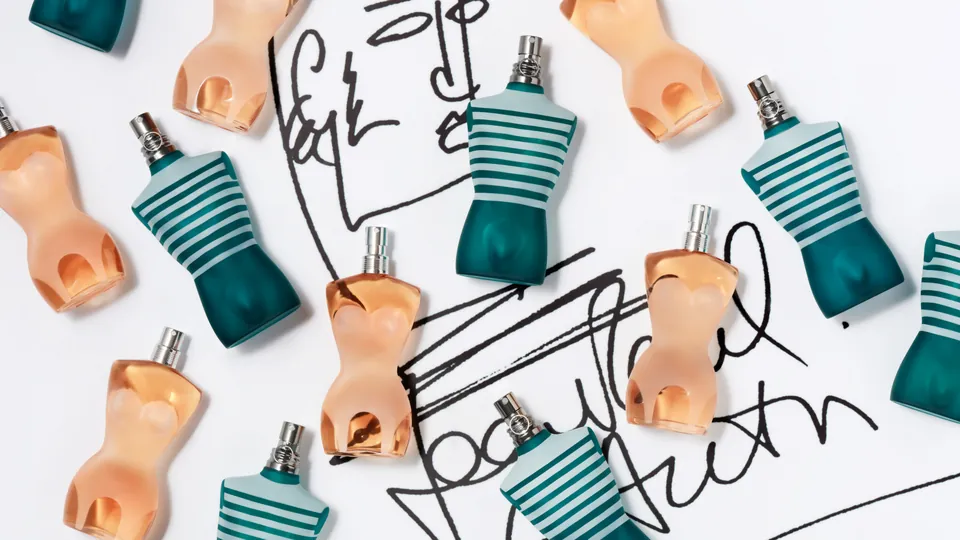 Готье нобайы мен қолтаңбасы бар Jean Paul Gaultier Le Male және Classique торс-құтылары
